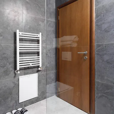 Center Gili 4* Γκόστιβαρ