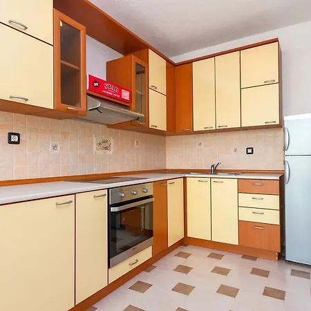 Ξενοδοχείο Center Gili 4*